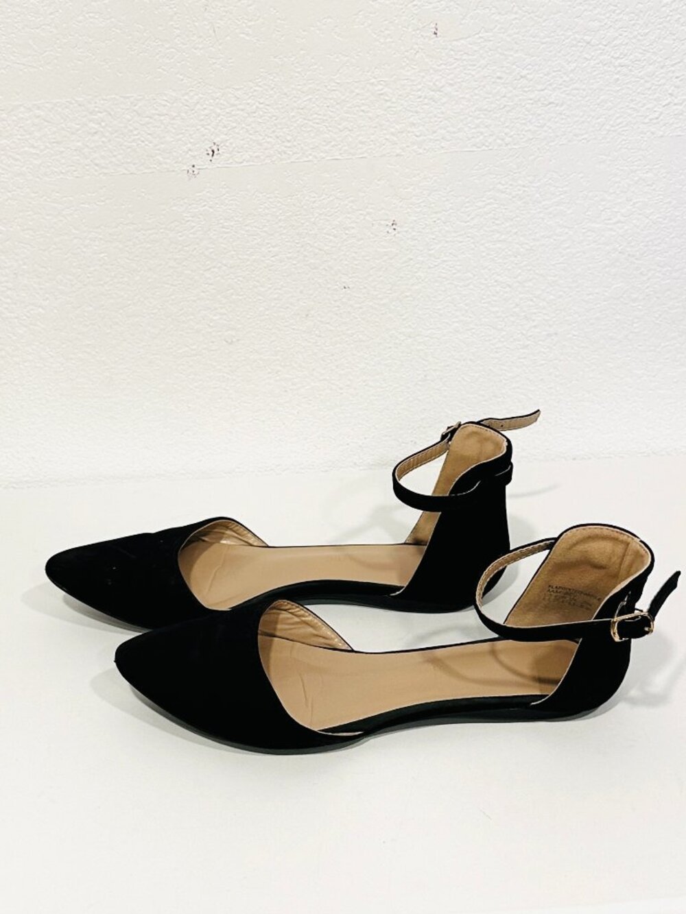 Dream Pairs Black Pointed Toe Ankle Strap Flats